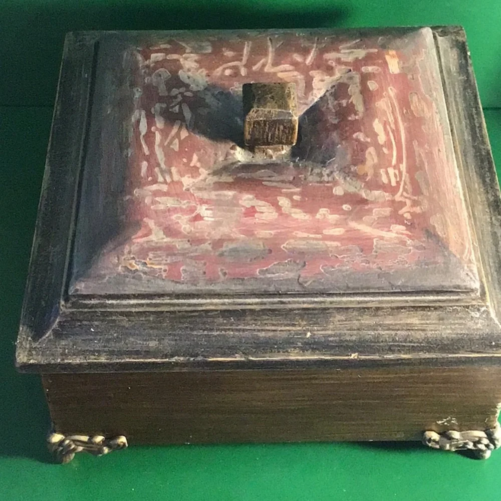 Pier 1 vibtake keepsake